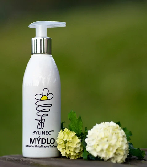 Mýdlo s antibakteriální přísadou Tea Tree Oil BYLINEO
